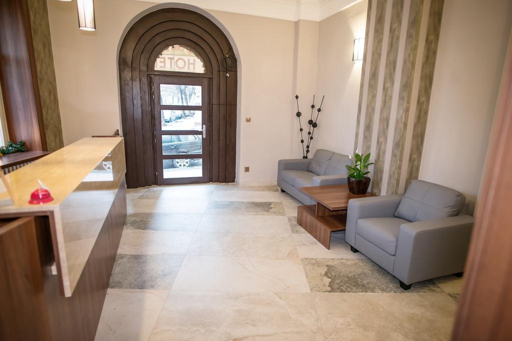 Hotel City Bell Praha Bagian luar foto