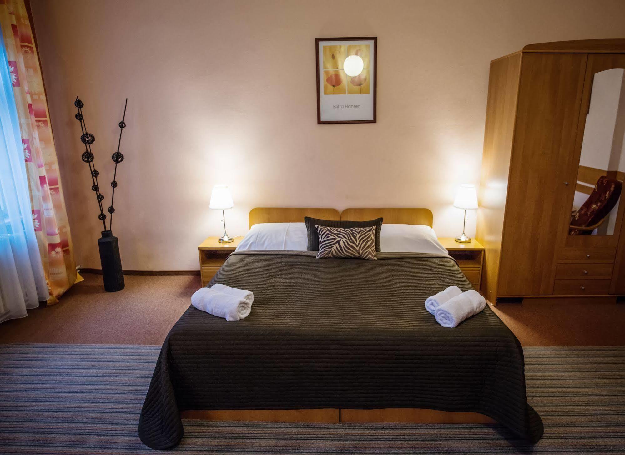 Hotel City Bell Praha Bagian luar foto